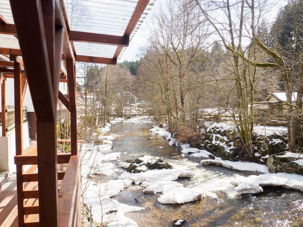 Haus Am Fluss Apartment Baiersbronn Exterior foto